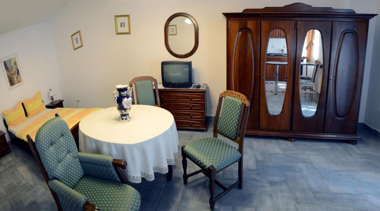 Samson Apartment Hajduszoboszlo Room photo